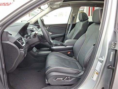 Certified 2025 Acura RDX SH-AWD w/ Advance Package image 14