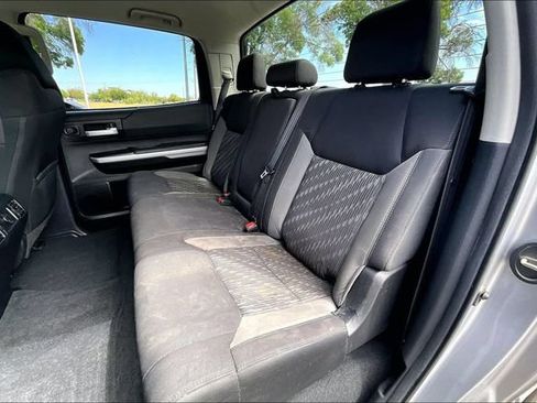 Used 2020 Toyota Tundra SR5 w/ SR5 Upgrade Package AWD/4WD image 25