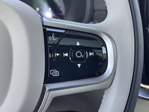 New 2026 Volvo XC90 B6 Ultra image 13