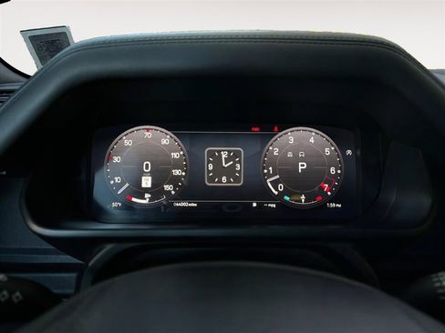 Used 2023 Land Rover Defender 110 V8 image 12