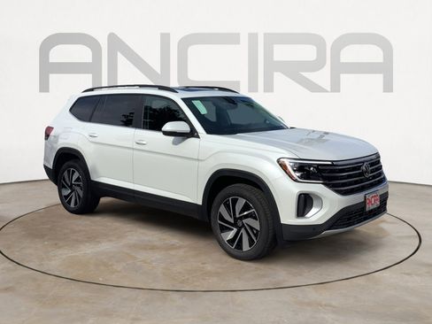 New 2026 Volkswagen Atlas SE image 2