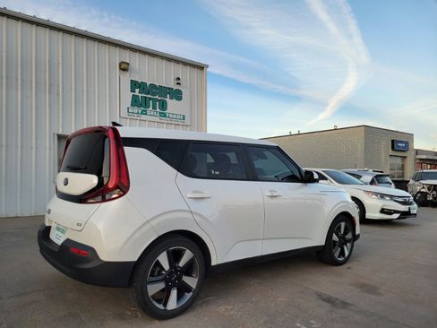 Used 2020 Kia Soul EX w/ Option Group 015 image 8