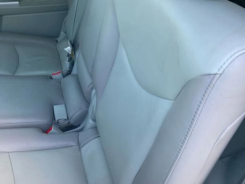 Used 2014 Toyota Prius V Five image 14