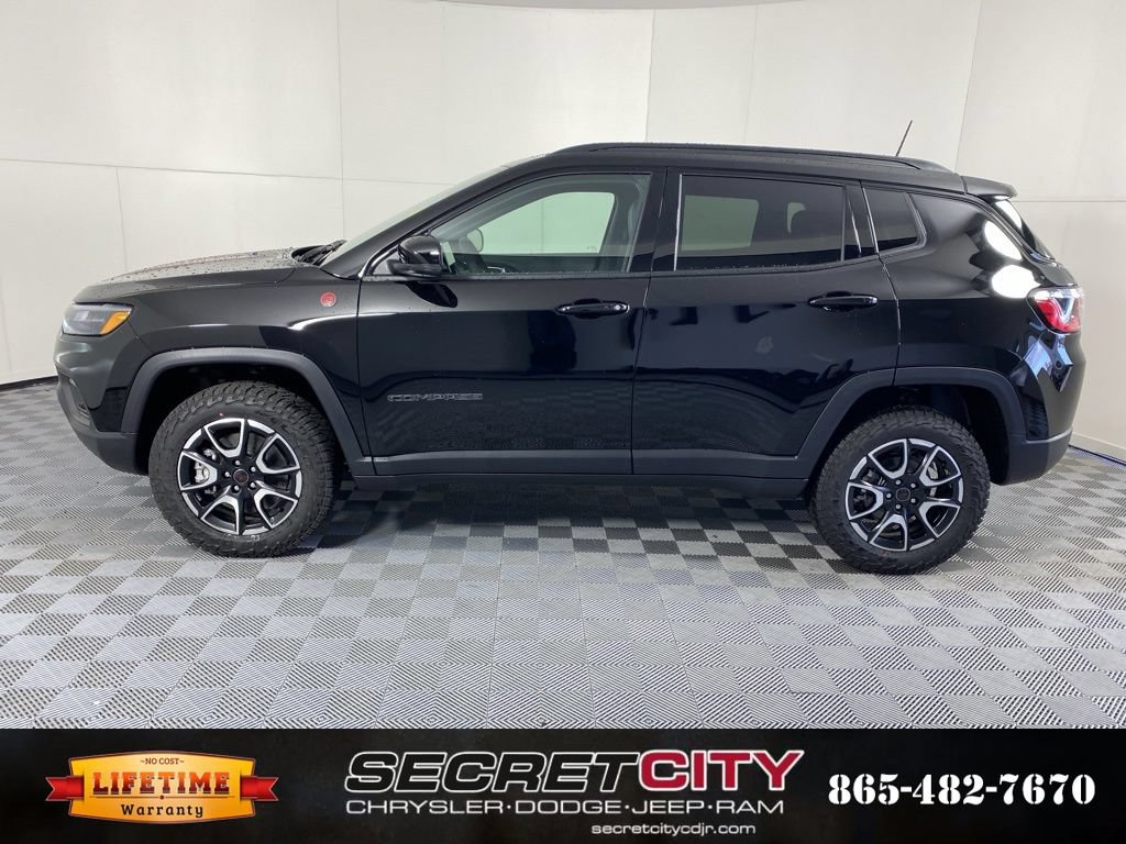 New 2026 Jeep Compass Trailhawk AWD/4WD image 4