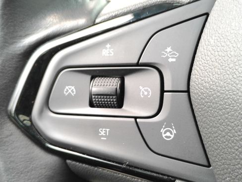 Used 2023 Chevrolet Bolt EUV Premier w/ Sun & Sound Package FWD image 24