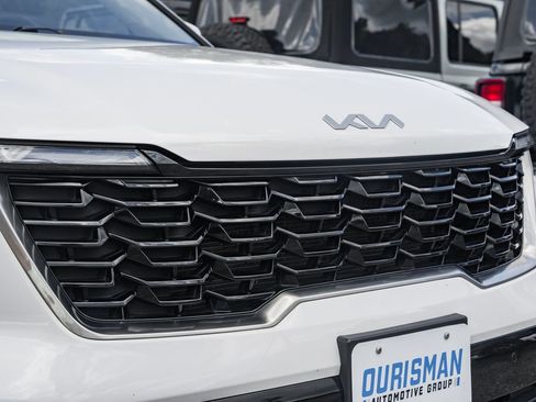 Used 2024 Kia Sorento S image 10