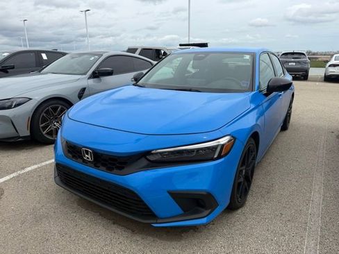 Used 2024 Honda Civic Sport image 3