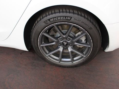 Used 2023 Tesla Model 3 Standard Range RWD image 14