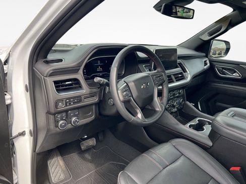 Used 2023 Chevrolet Suburban RST w/ Luxury Package image 16