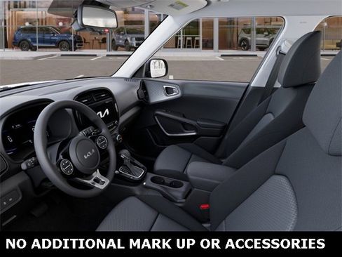 New 2025 Kia Soul S image 17