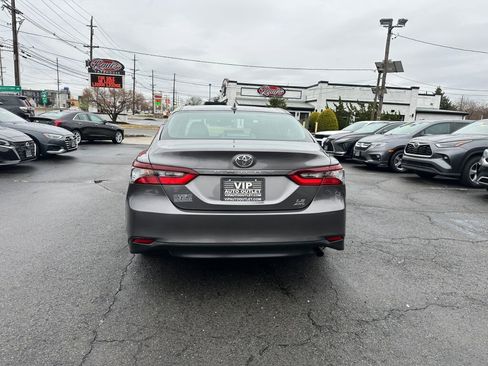 Used 2023 Toyota Camry LE image 6