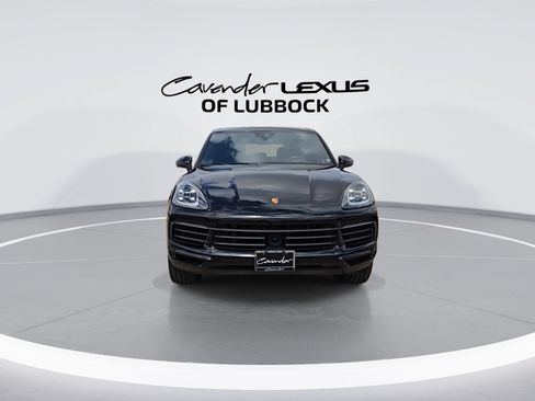 Used 2023 Porsche Cayenne Platinum Edition AWD/4WD image 3