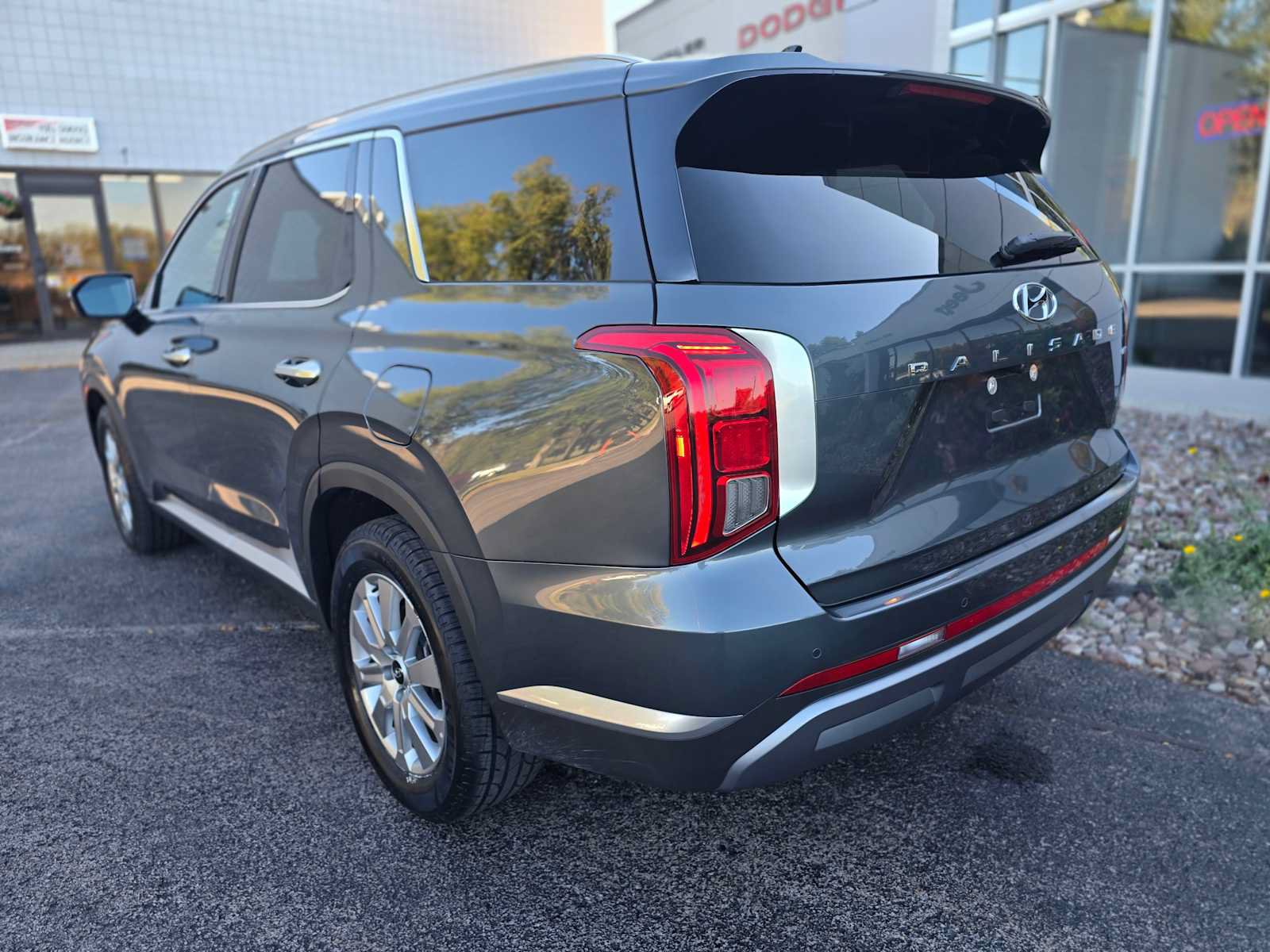 Used 2025 Hyundai Palisade SEL AWD/4WD image 4