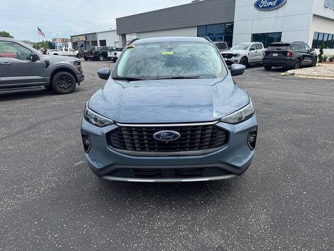 Certified 2023 Ford Escape Platinum w/ Premium Technology Package AWD/4WD image 12