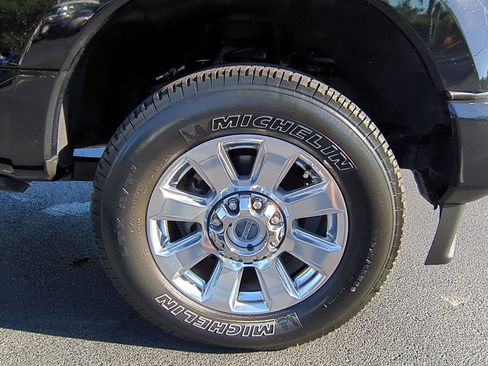 Used 2022 Ford F250 Platinum image 11