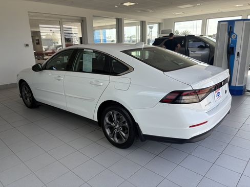 Used 2024 Honda Accord EX image 7