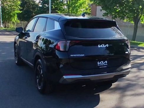 New 2026 Kia Sportage LX FWD image 9