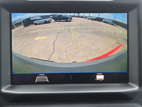 Used 2020 Chevrolet Silverado 1500 Custom w/ Custom Value Package AWD/4WD image 13