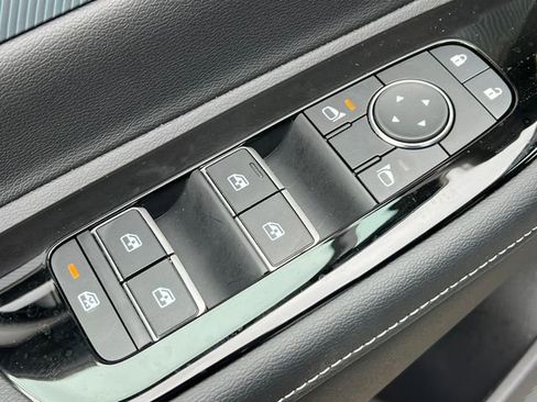 New 2025 Nissan Murano SL AWD/4WD image 15