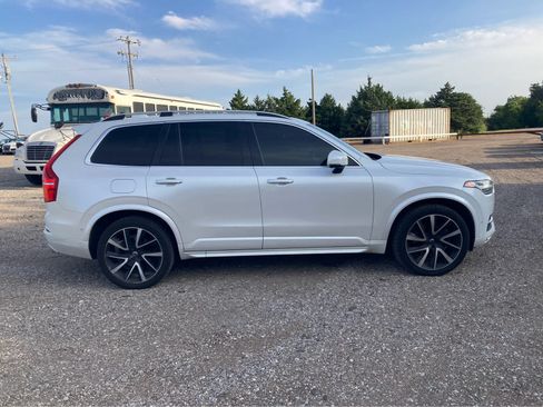 Used 2018 Volvo XC90 T6 Momentum w/ Convenience Package AWD/4WD image 8
