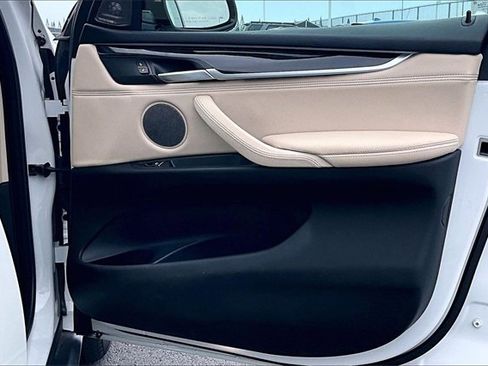 Used 2018 BMW X5 xDrive35i w/ Driving Assistance Package image 19