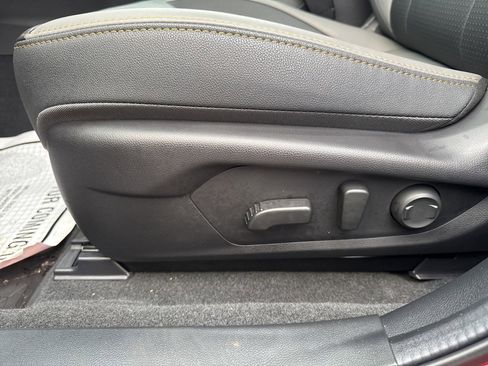 Used 2025 Subaru Crosstrek 2.5i Wilderness w/ Crosstrek Mirror Package image 15