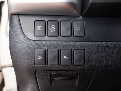 Used 2018 Toyota Highlander Limited AWD/4WD image 31