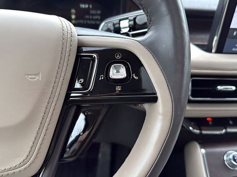 Used 2021 Lincoln Aviator Reserve w/ Equipment Group 202A image 36