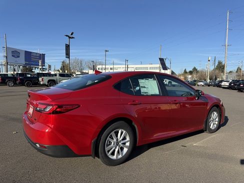 New 2025 Toyota Camry LE image 8