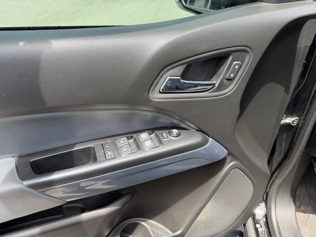 Used 2021 Chevrolet Colorado Z71 w/ Safety Package RWD image 22