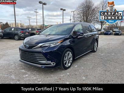 Certified 2022 Toyota Sienna Platinum