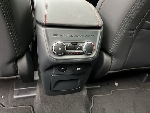New 2026 Ford Explorer ST-Line w/ ST-Line Street Pack AWD/4WD image 14