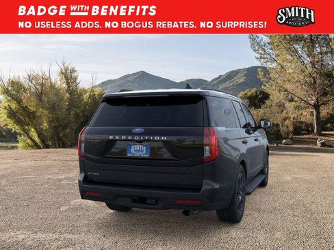New 2025 Ford Expedition Active RWD image 9