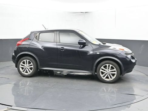 Used 2013 Nissan Juke SV FWD image 4