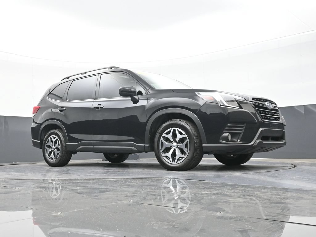 Used 2023 Subaru Forester Premium AWD/4WD image 49