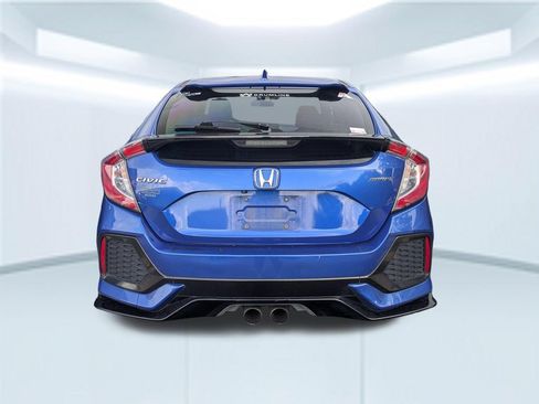 Used 2018 Honda Civic Sport image 2