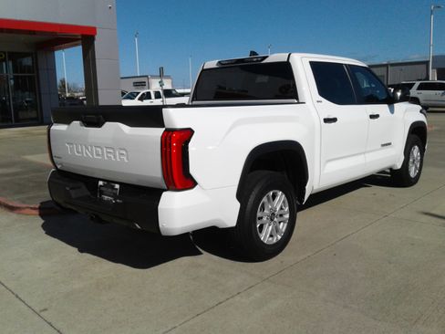 Used 2025 Toyota Tundra SR5 w/ SR5 Convenience Package image 7
