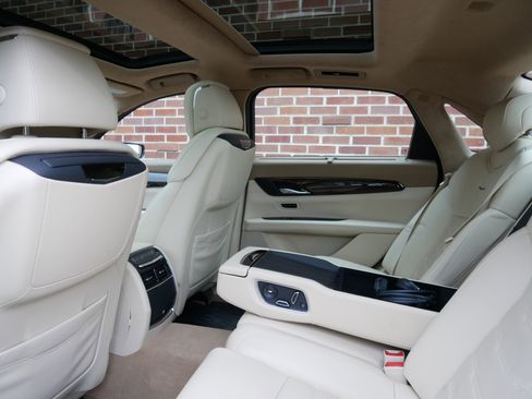 Used 2018 Cadillac CT6 Platinum AWD/4WD image 10