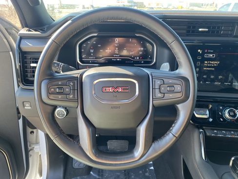 Used 2024 GMC Sierra 1500 AT4 w/ Technology Package image 17