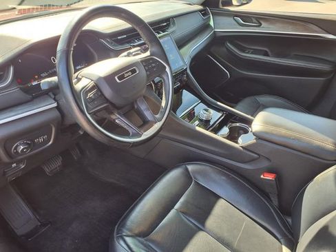 Used 2021 Jeep Grand Cherokee L Limited AWD/4WD image 11