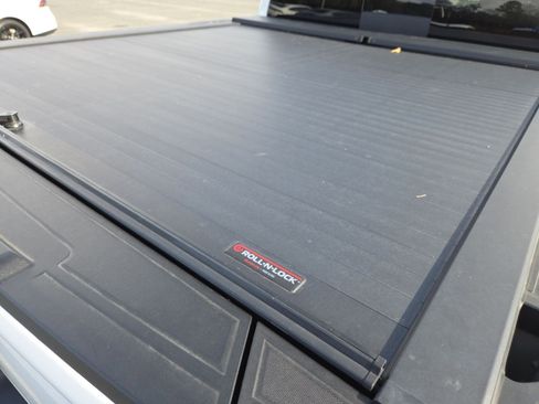 Used 2023 GMC Sierra 1500 SLT w/ SLT Premium Package image 24