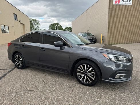 Used 2018 Subaru Legacy 2.5i Premium AWD/4WD image 12