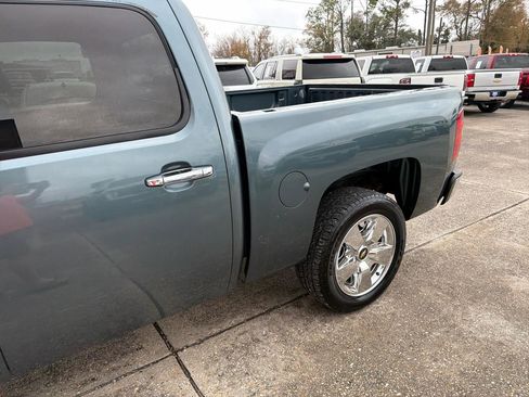 Used 2009 Chevrolet Silverado 1500 LT w/ Regional Value Package image 5