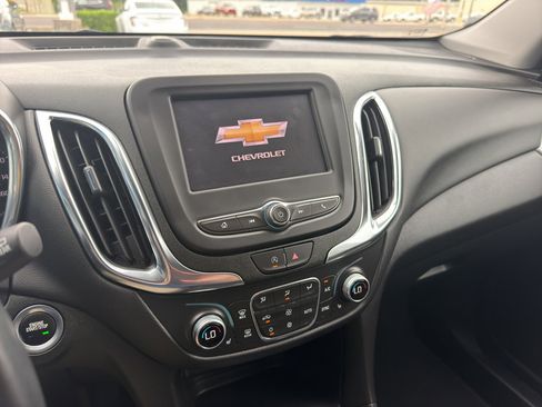 Used 2024 Chevrolet Equinox LT FWD image 10