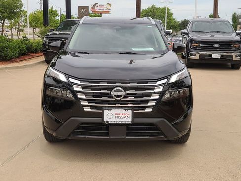 Certified 2024 Nissan Rogue SV w/ SV Premium Package FWD image 5