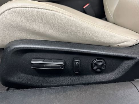 Used 2019 Honda Accord EX-L image 10