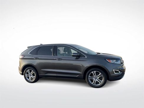Used 2017 Ford Edge Titanium w/ Technology Package image 2