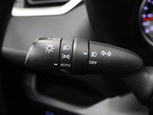 Used 2019 Toyota RAV4 XLE image 29