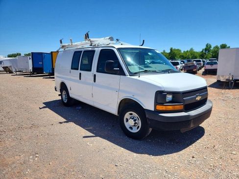 Used 2013 Chevrolet Express 2500 RWD image 4