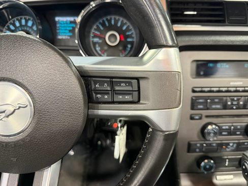 Used 2014 Ford Mustang Premium RWD image 22